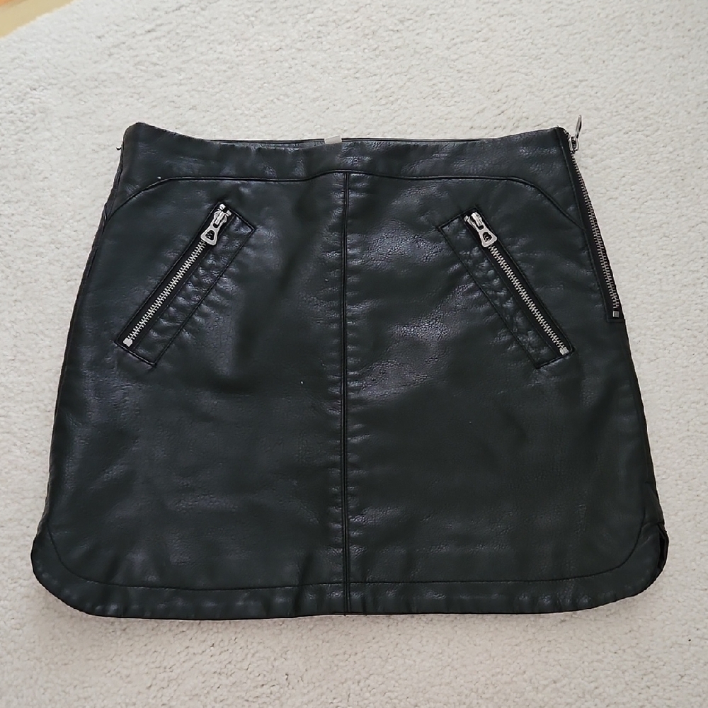 Black Faux Leather Zipper Skirt